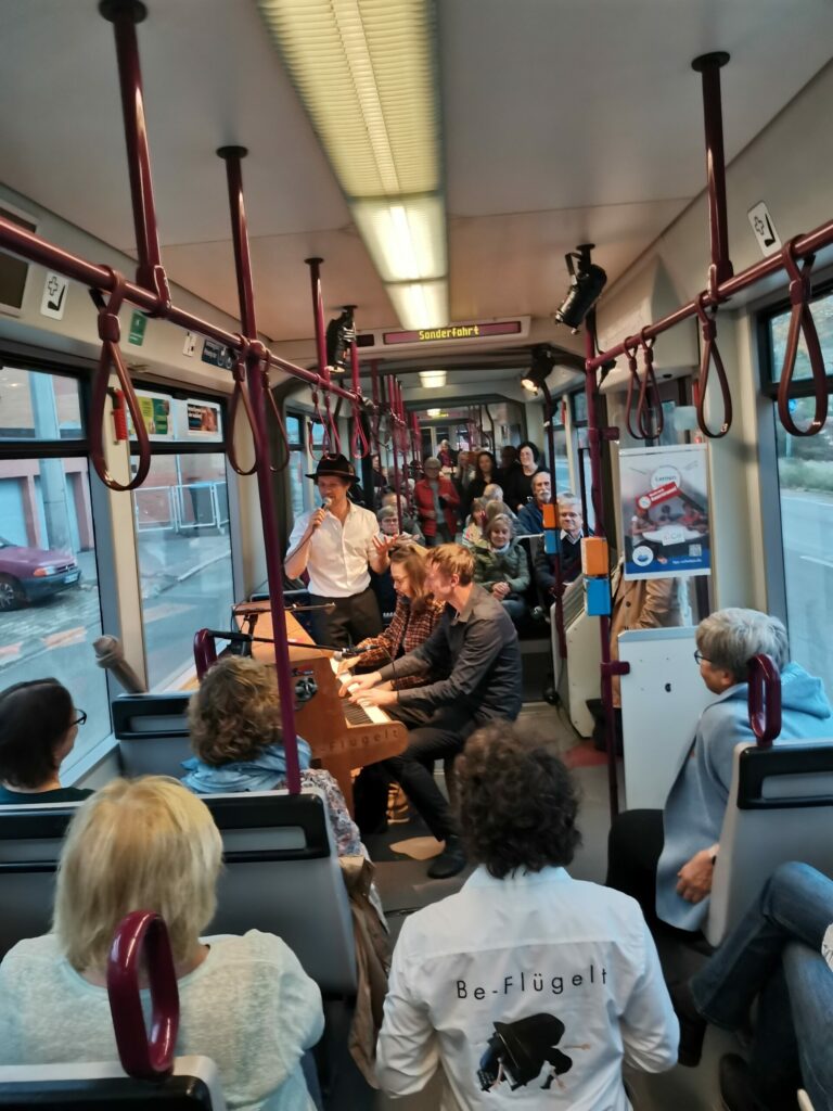 FutuRaum be-flügelt: Sonderfahrt am 1. November von Mannheim Rheinau nach Schönau